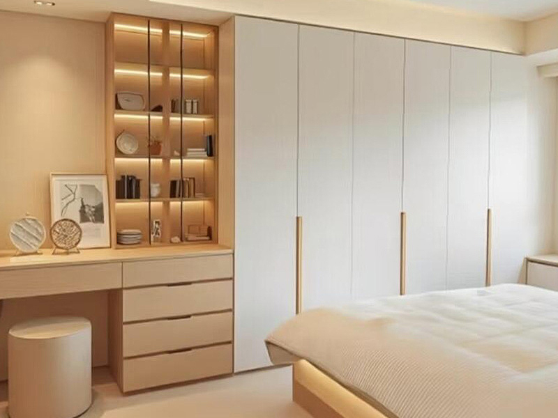 custom built-in wardrobe