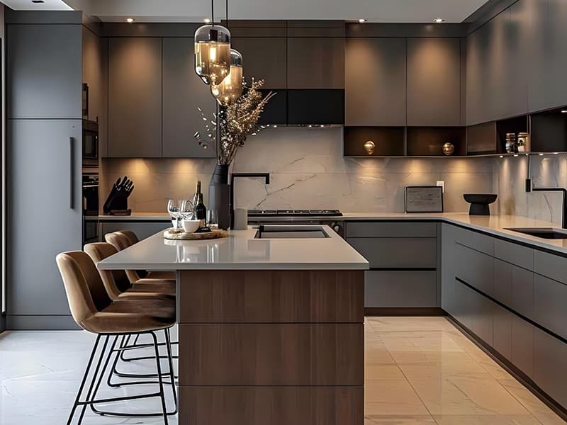 Mga Ideya sa Disenyo ng Modernong Gabinete sa Kusina na May Maitim na Tono: Malambot at Magagamit na Uso ng 2026